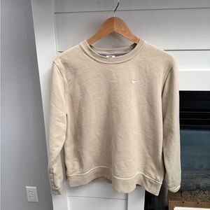 Nike Beige Crewneck Sweatshirt women’s large sporty, essential basic left swoosh